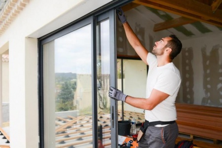 Fen&ecirc;tre coulissante pr&egrave;s de Vesoul, quel int&eacute;r&ecirc;t pour votre terrasse ?